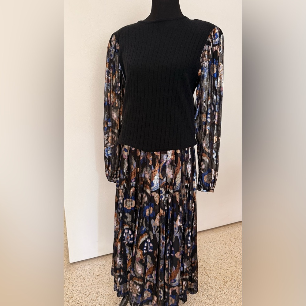 Evan Picone skirt set in perfect vintage condition.